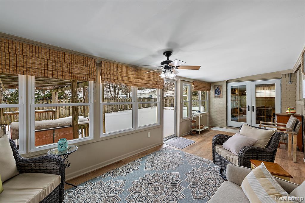 813 ABBEY Lane, Milford, MI 48381 — Photo 40