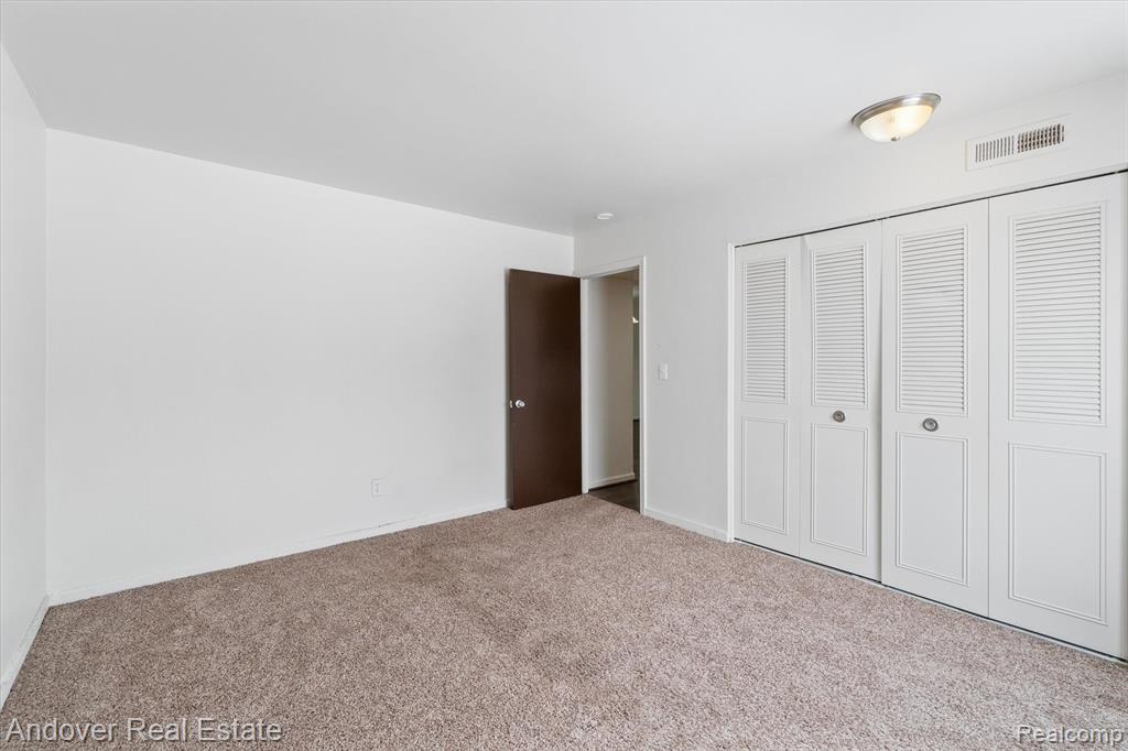 320 S Drake Road, Kalamazoo, MI 49009 — Photo 36