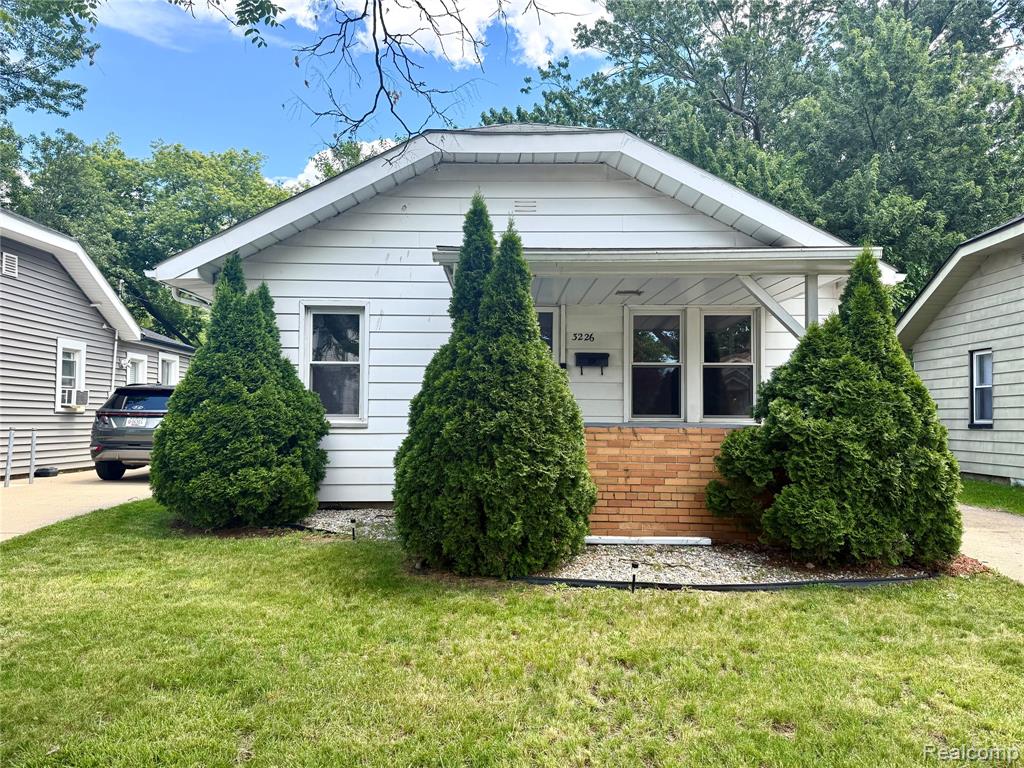 3226 Grayson Street, Ferndale, MI 48220