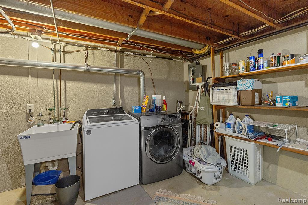 5768 Northfield Parkway, Troy, MI 48098 — Photo 19