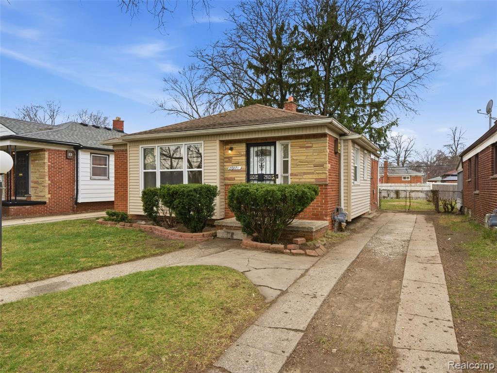 20271 Grandville Avenue, Detroit, MI 48219 — Photo 22