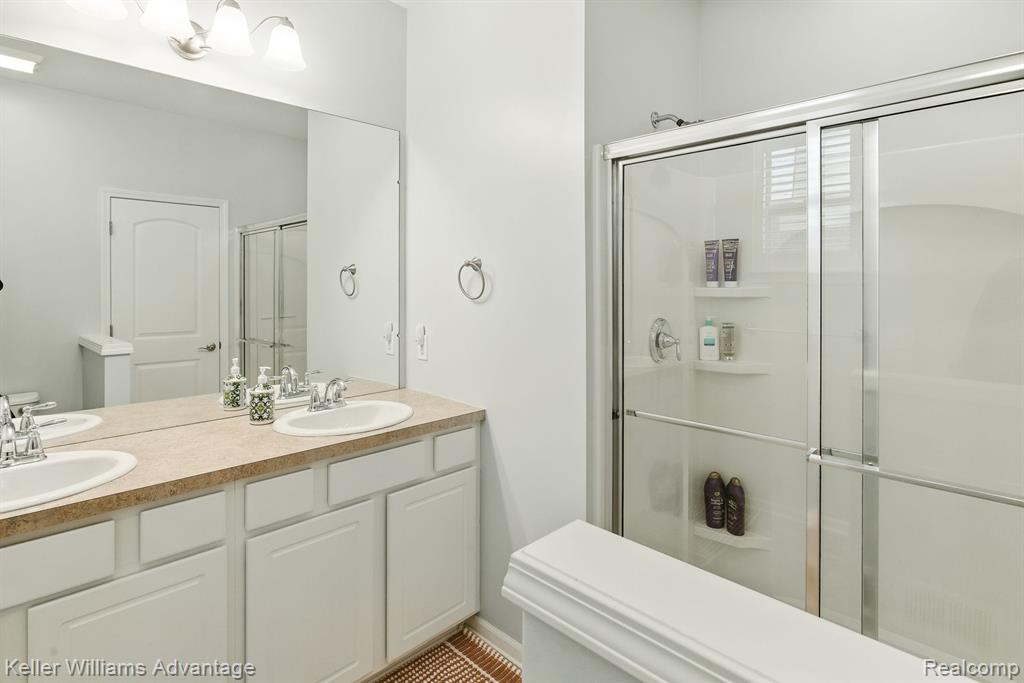 3121 BELLE TERRE, Commerce Twp, MI 48382 — Photo 22