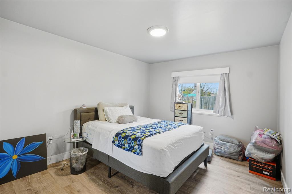 21525 Downing Street, Saint Clair Shores, MI 48080 — Photo 19