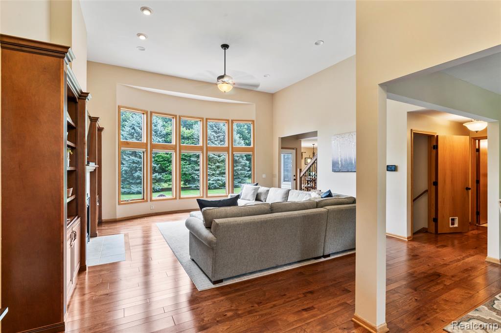 6541 E Ridge Court, Brighton, MI 48116 — Photo 12