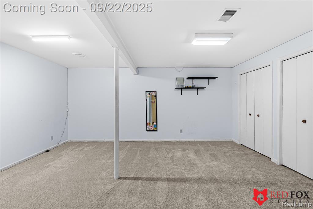 6031 Oak Creek Drive, Swartz Creek, MI 48473 — Photo 25