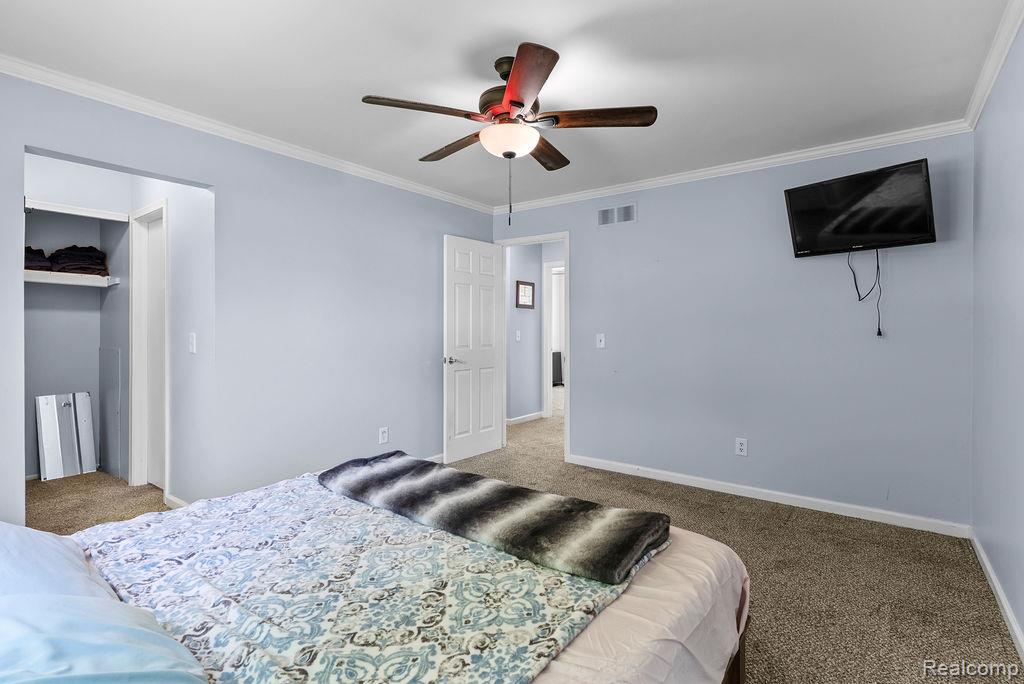 9328 Elaine Drive, Swartz Creek, MI 48473 — Photo 23