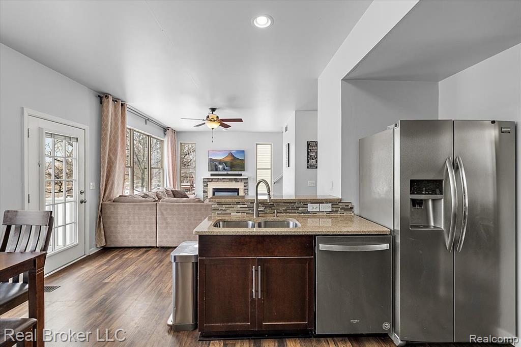 3059 Bridgefield Drive, Ann Arbor, MI 48108 — Photo 14