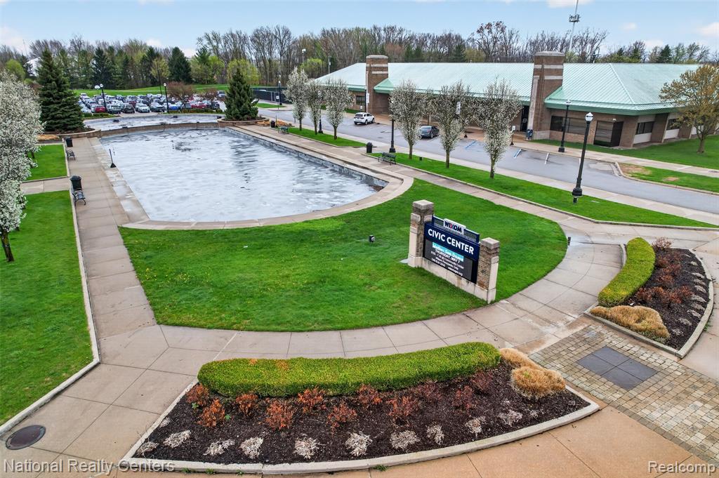 188 Center Boulevard, Wixom, MI 48393 — Photo 9