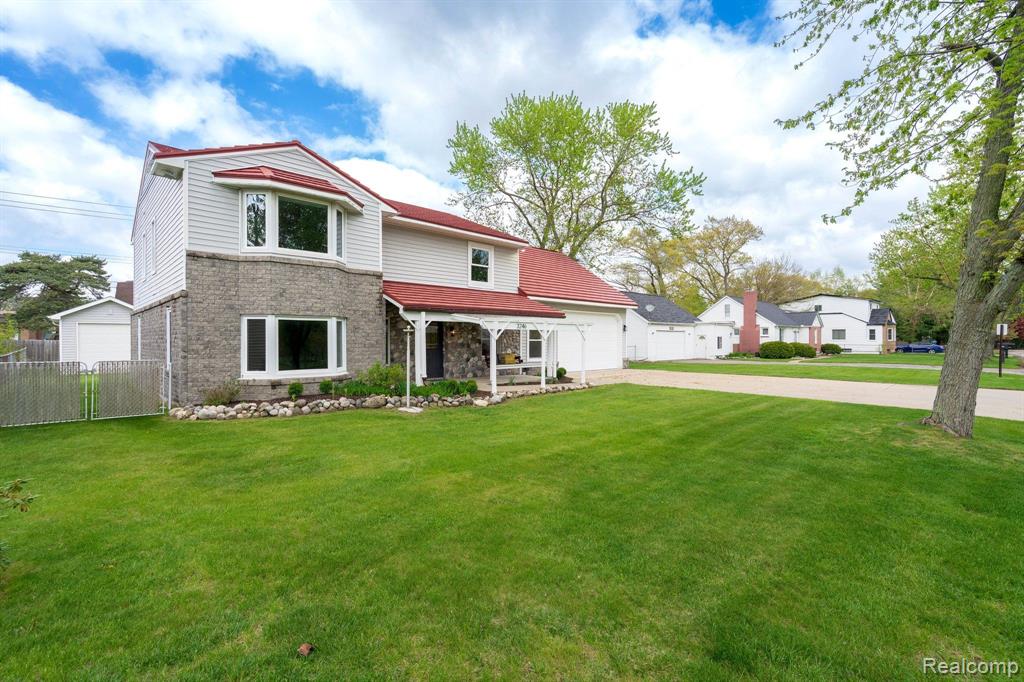 3246 MILLWALL Avenue, Keego Harbor, MI 48320 — Photo 60