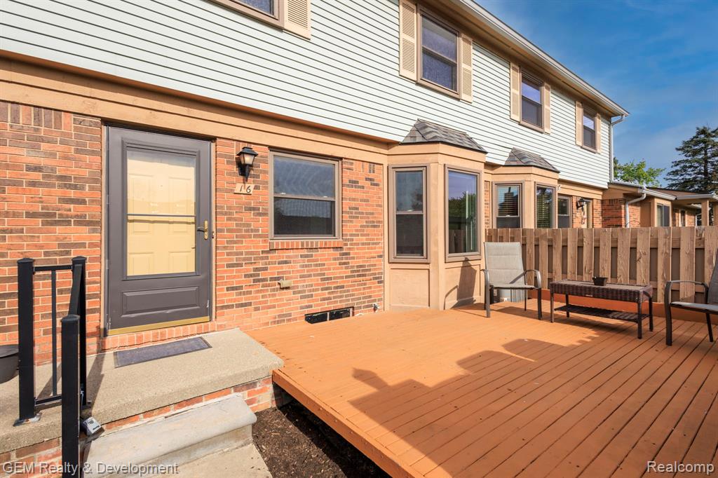 1831 N Arbor Way Drive, 16, Canton, MI 48188 — Photo 2