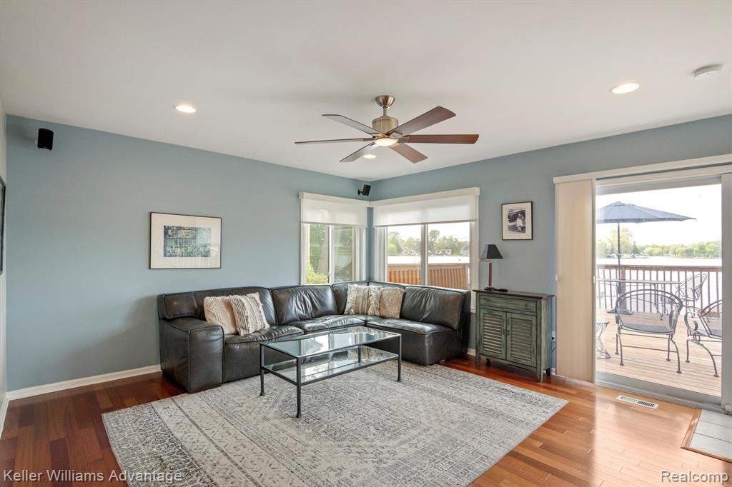 8518 CASCADE Street, Commerce Twp, MI 48382 — Photo 6