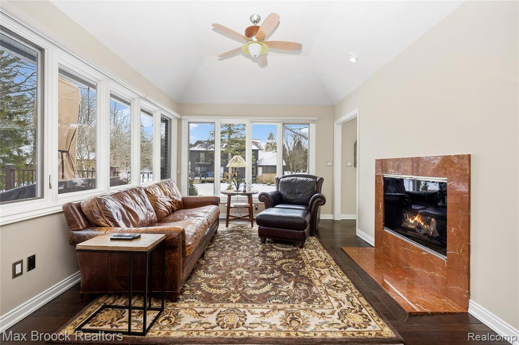 5867 BRAVO COURT, Orchard Lake Village, MI 48324 — Photo 30