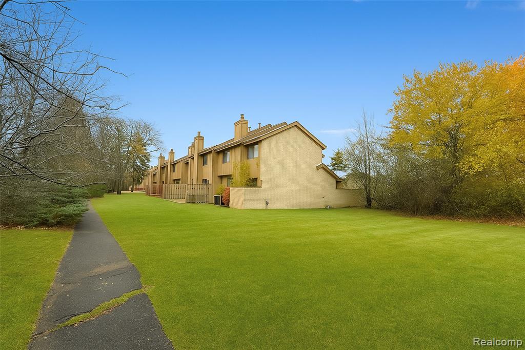 6265 Potomac Circle, West Bloomfield, MI — Photo 61