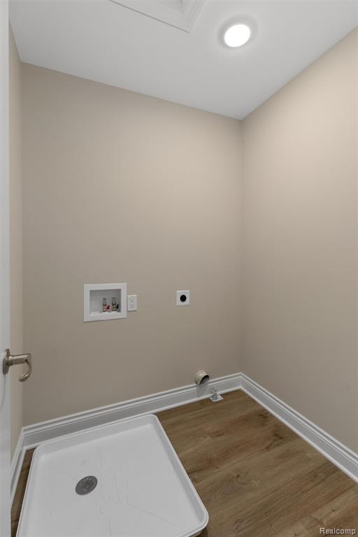 807 Balmoral Ln, Troy, MI 48085 — Photo 23