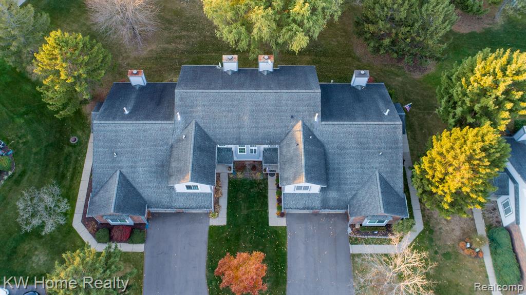 606 WINWOOD Circle, Walled Lake, MI 48390 — Photo 31