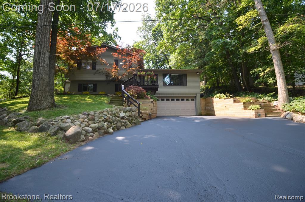 4979 Waw Ban See Drive, Clarkston, MI 48348 — front exterior