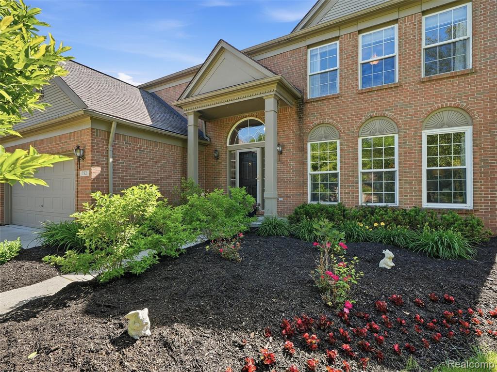 732 Westhills Drive, South Lyon, MI 48178 — Photo 3