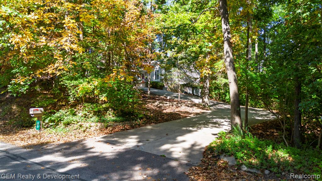 925 Sarah Road, Pinckney, MI 48169 — Photo 49