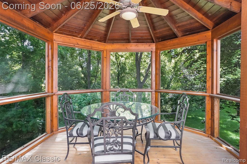 7439 Millwood, West Bloomfield, MI — Photo 44