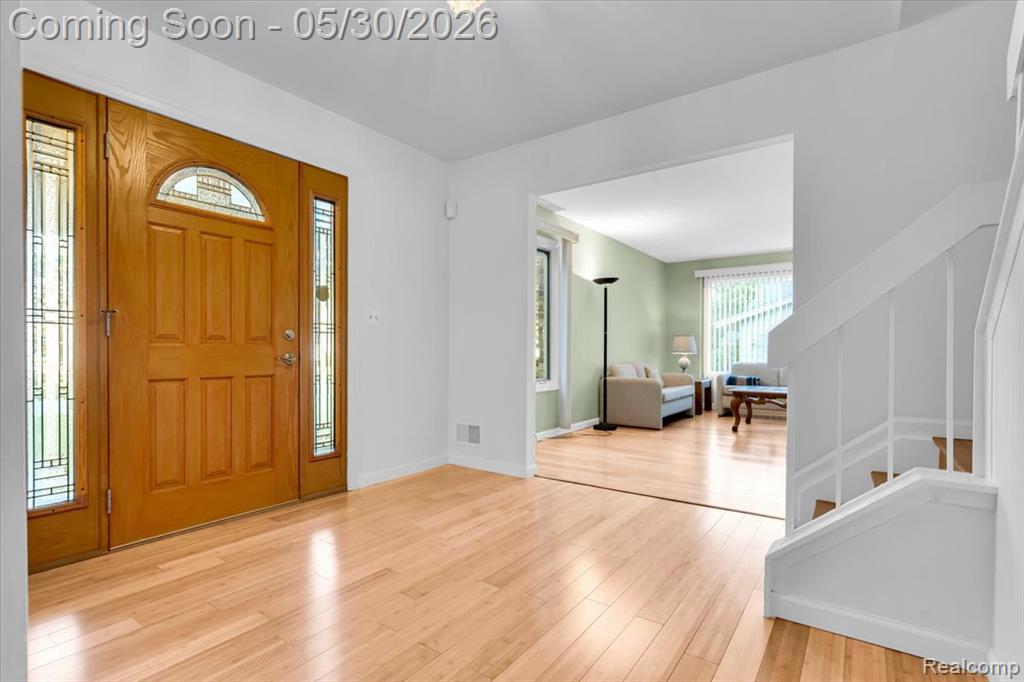 29100 Creek Bend Drive, Farmington, MI 48331 — Photo 5