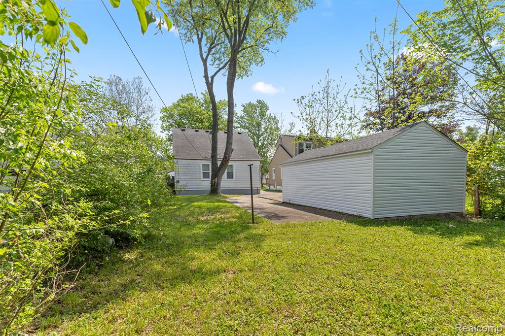 9213 Stout Street, Detroit, MI 48228 — Photo 29