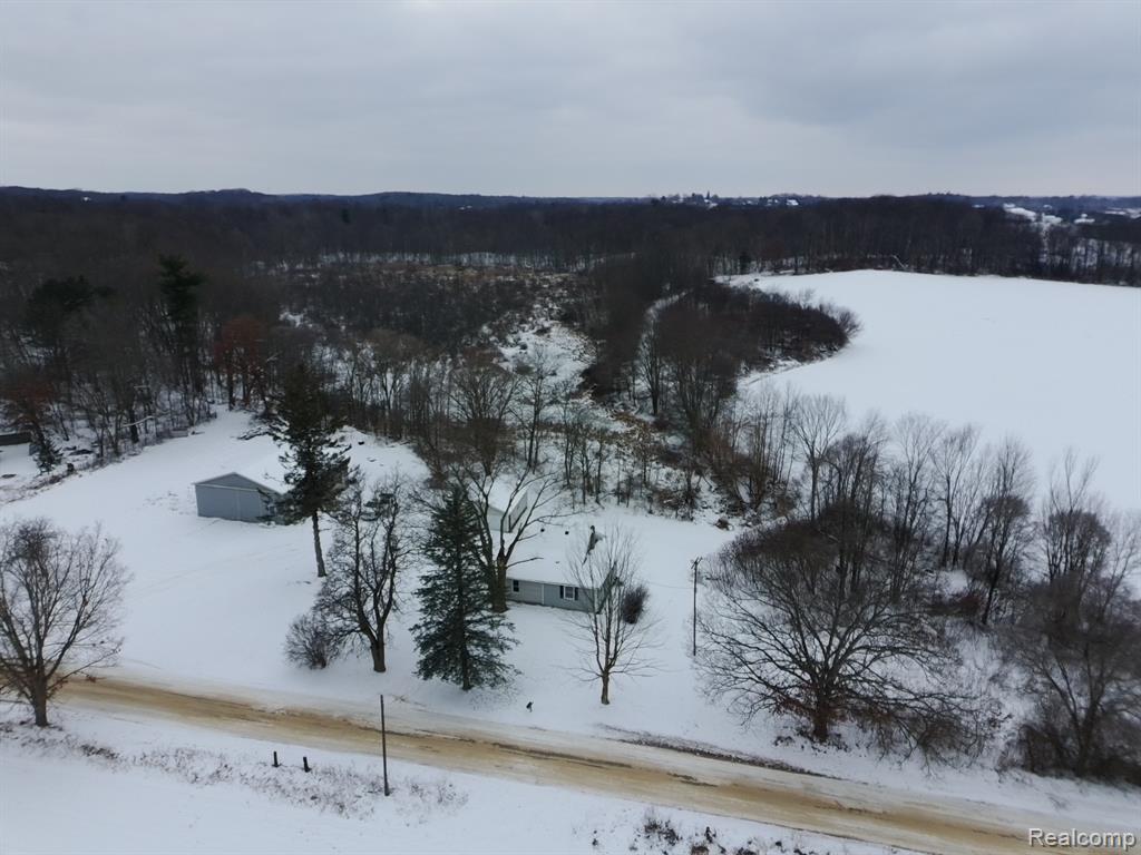2581 Carpenter Road, Lapeer, MI 48446 — Photo 31
