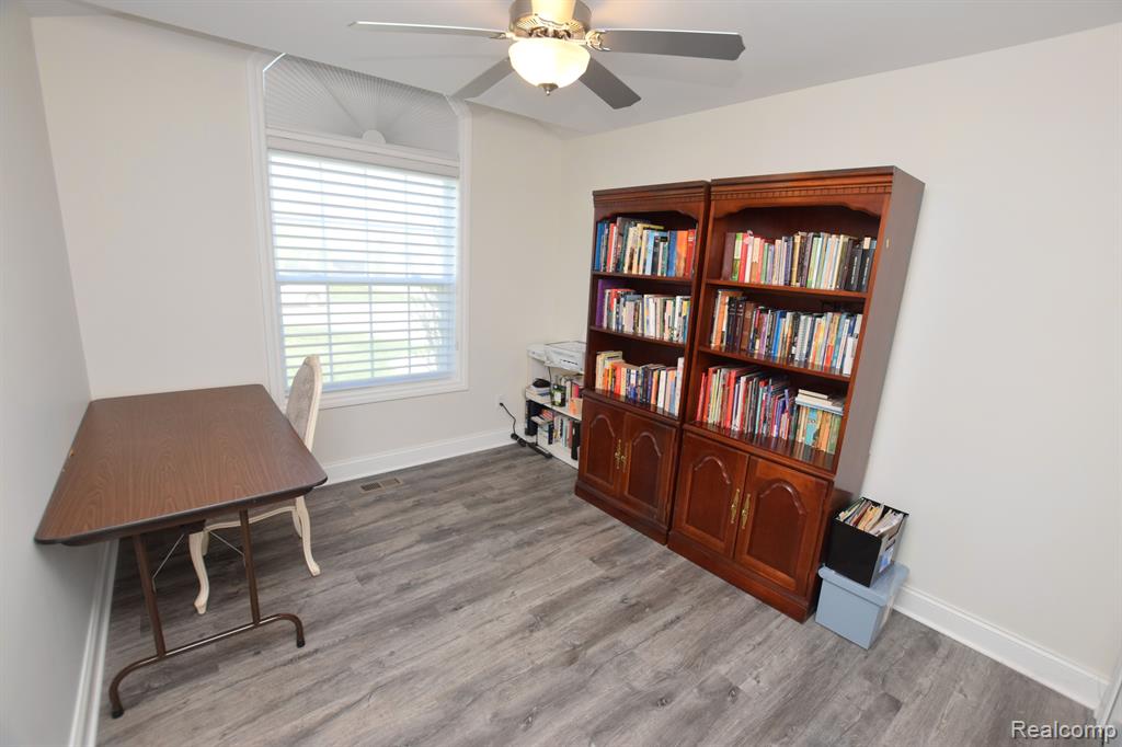 9466 HERITAGE, Goodrich Vlg, MI — Photo 15