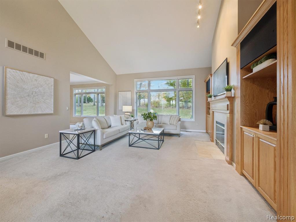 4435 Driftwood Drive, Commerce Twp, MI 48382 — Photo 9