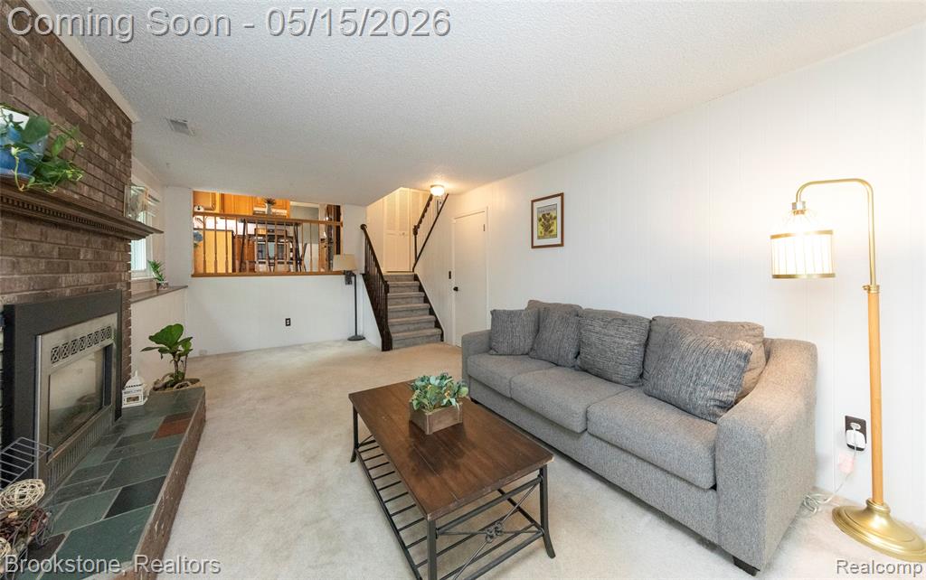 42088 Greenwood, Canton, MI 48187 — Photo 36