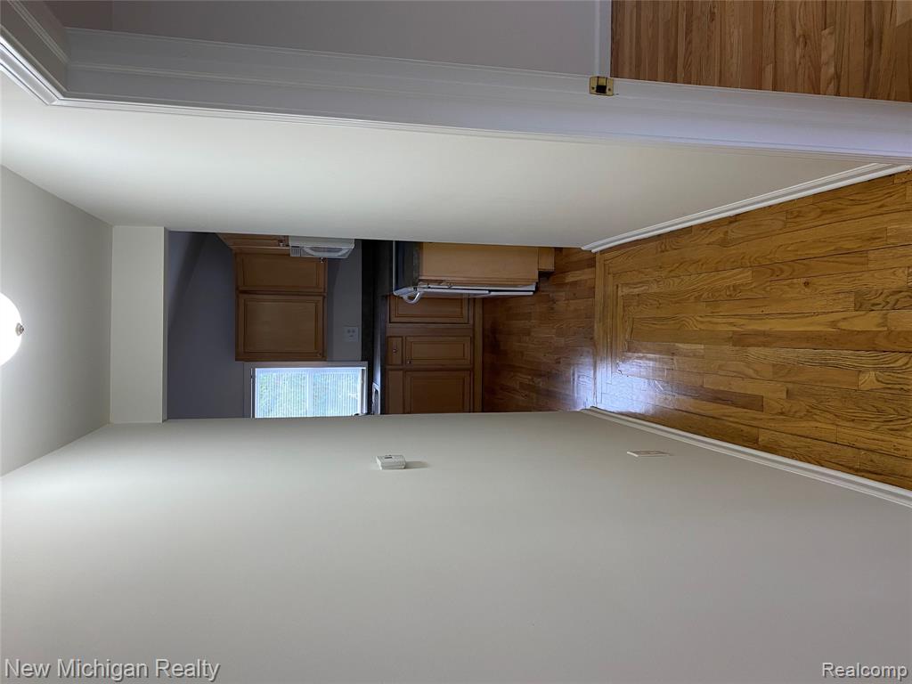 5659 CLIPPERT Street, Dearborn Heights, MI 48125 — Photo 9