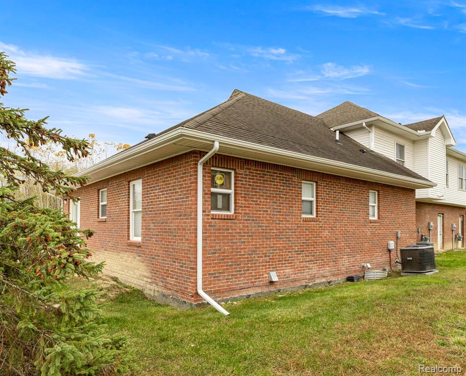 28202 Fortson Lane, Inkster, MI 48141 — Photo 28
