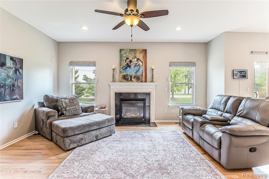 1010 Paddock Drive, South Lyon, MI 48178 — Photo 3