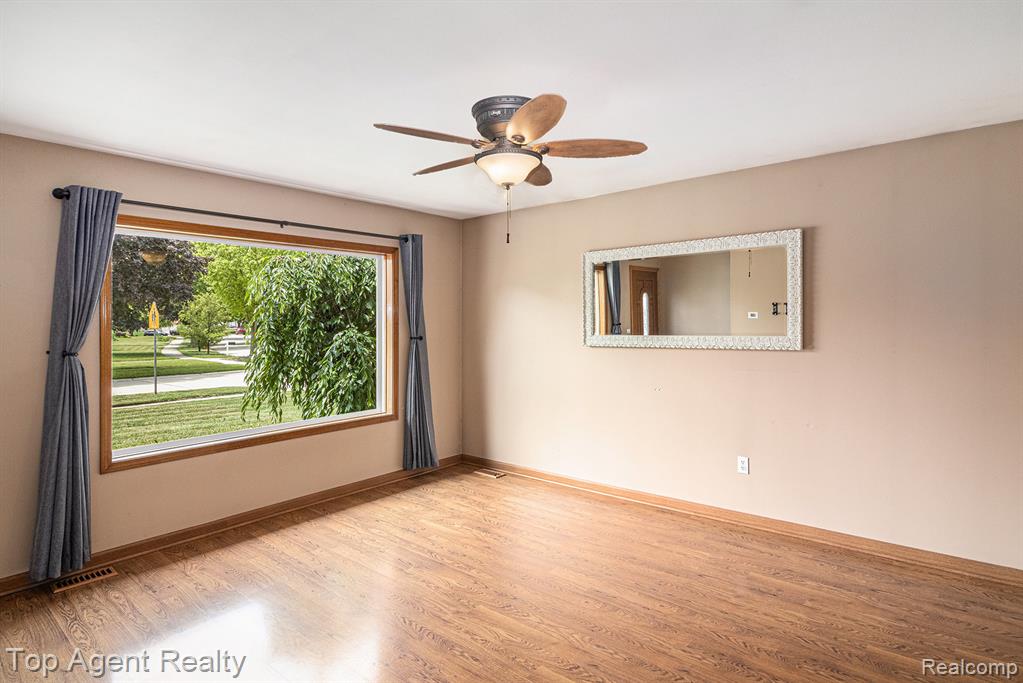 43954 McLean Drive, Sterling Heights, MI 48313 — Photo 6