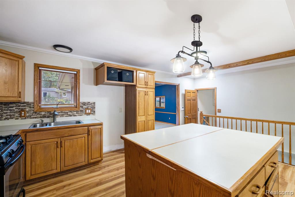 4535 Central Avenue, Clarkston, MI — Photo 12
