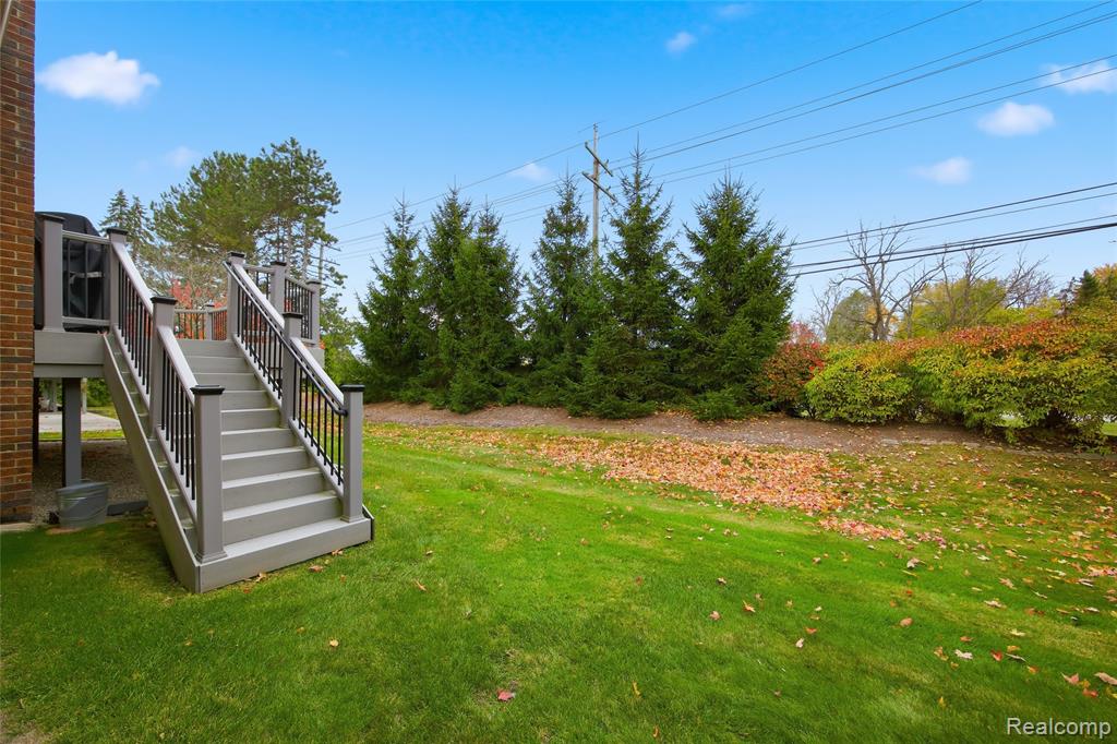 6670 Copper Creek Dr W, Washington, MI — Photo 5