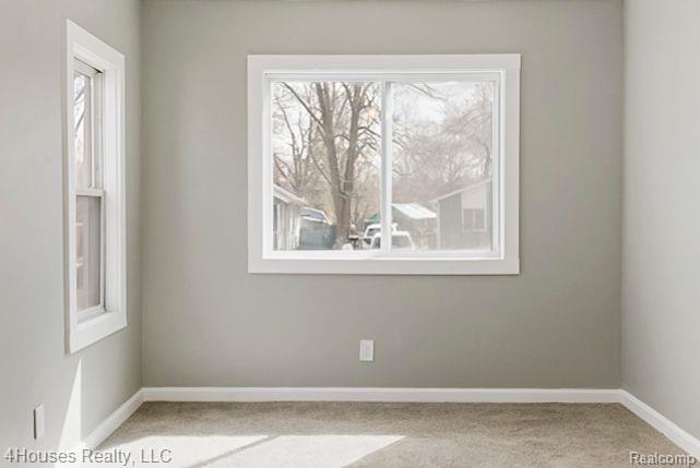 833 SARASOTA Avenue, Pontiac, MI 48340 — Photo 13