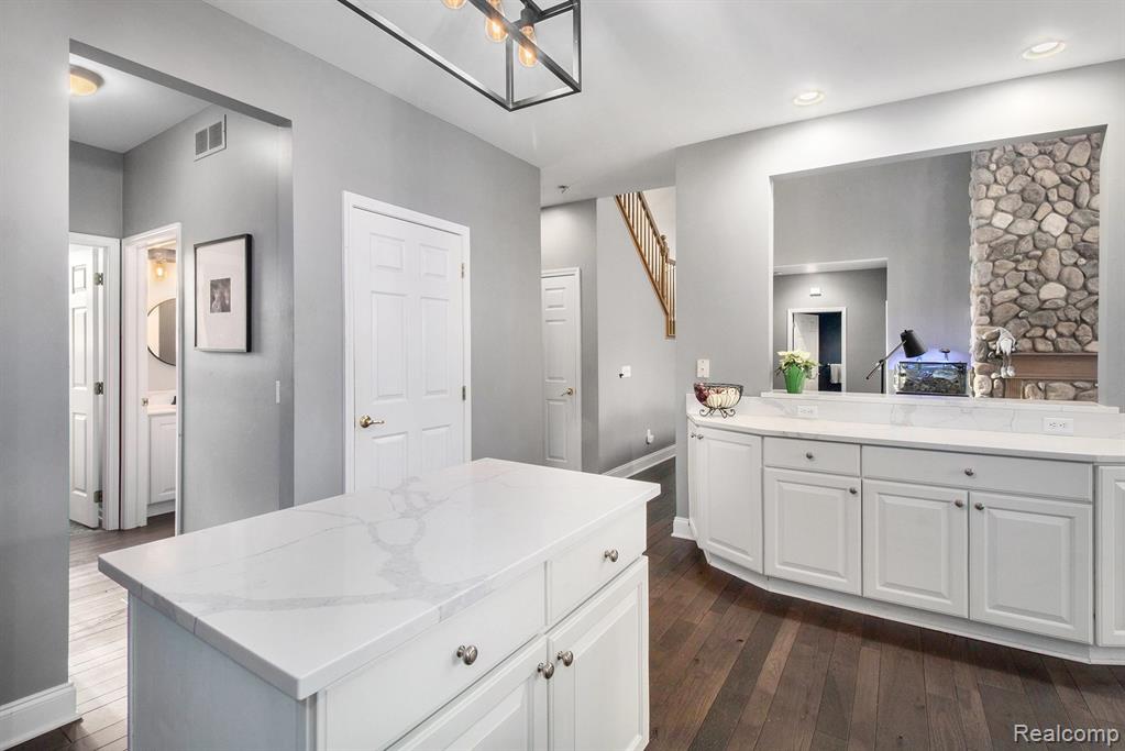 6829 Woodcrest Ridge, Clarkston, MI — Photo 19