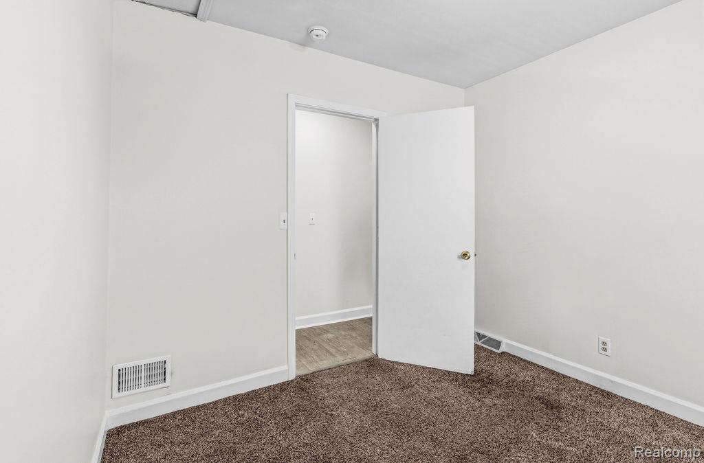 503 Bloomfield Avenue, Pontiac, MI 48341 — Photo 11