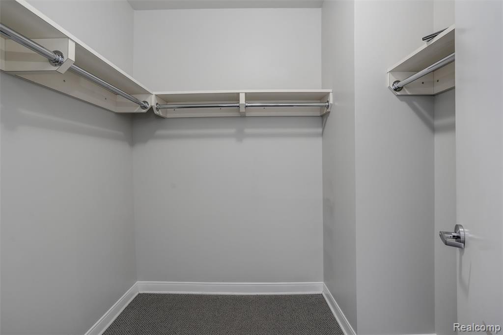 525 W Lafayette Boulevard, Detroit, MI 48226 — Photo 9