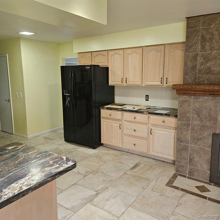 9233 SMITHS CREEK Road, Wales, MI — Photo 6