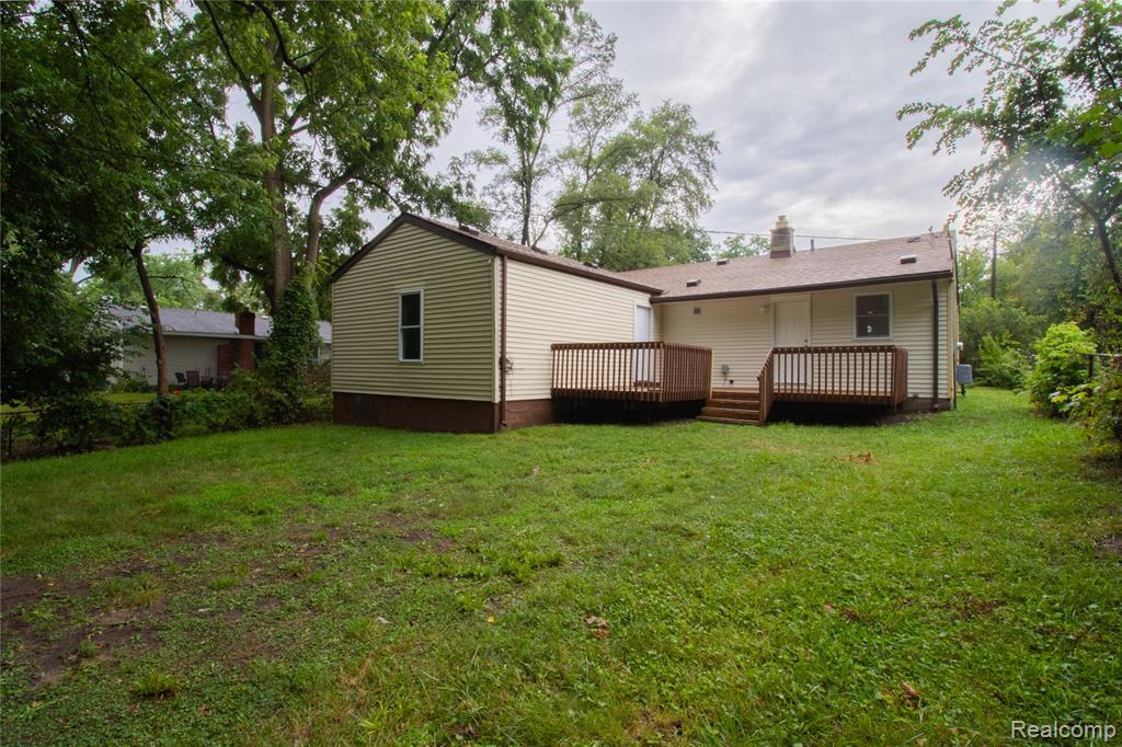 68 N Astor Street, Pontiac, MI 48342 — Photo 3