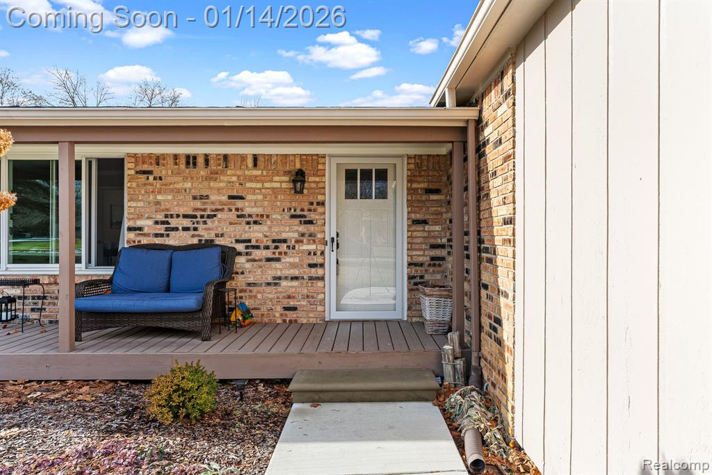 8098 Dover Drive, Grand Blanc, MI 48439 — Photo 7