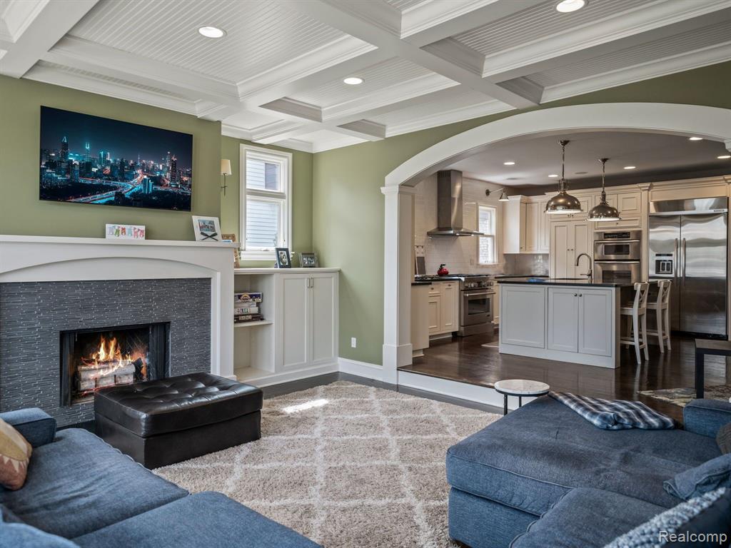 731 S BATES Street, Birmingham, MI 48009 — Photo 9