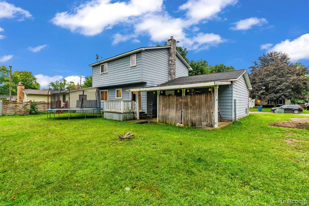 310 AIRPORT Drive, Holly, MI 48442 — Photo 38