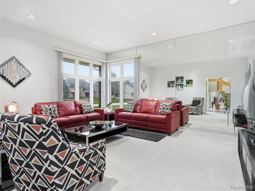 3827 Manchester Court, Bloomfield Hills, MI 48302 — Photo 11