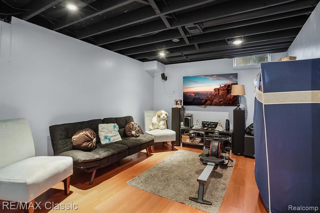 40041 CROSSWINDS, Novi, MI — Photo 27