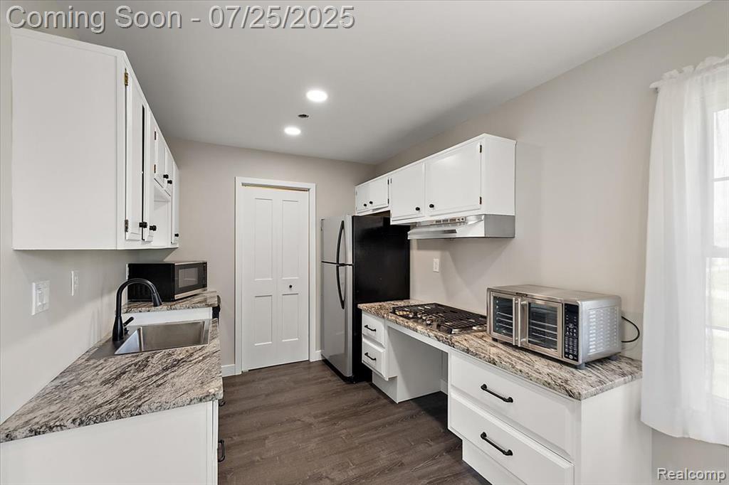 39869 Village Wood Lane, Novi, MI — Photo 21