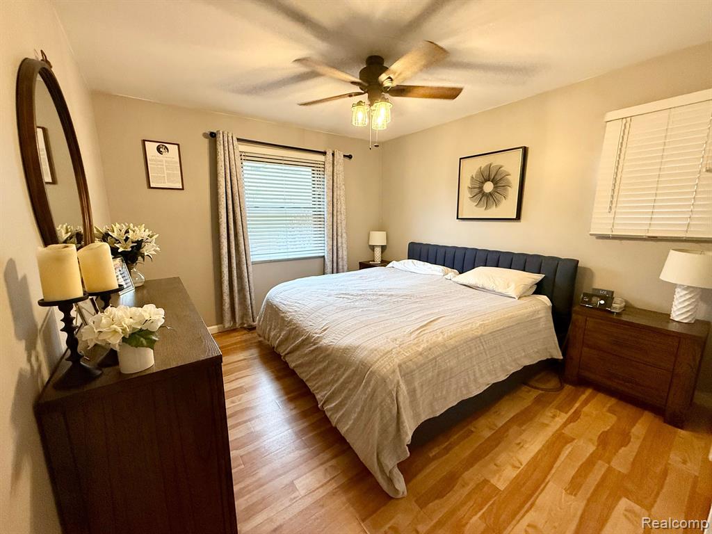 509 W PARKER Avenue, Madison Heights, MI 48071 — Photo 24
