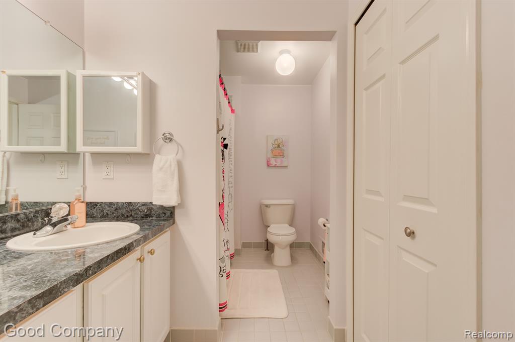 51250 W HILLS Drive, Plymouth, MI 48170 — Photo 42