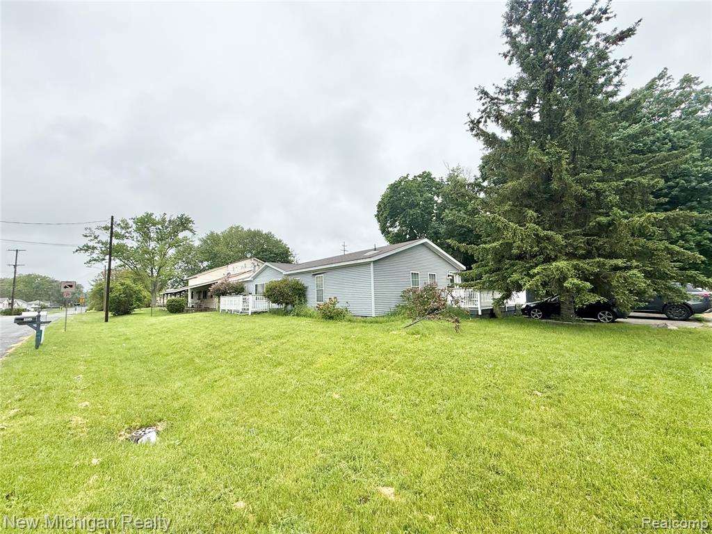 2245 Webber Avenue, Burton, MI 48529 — Photo 6